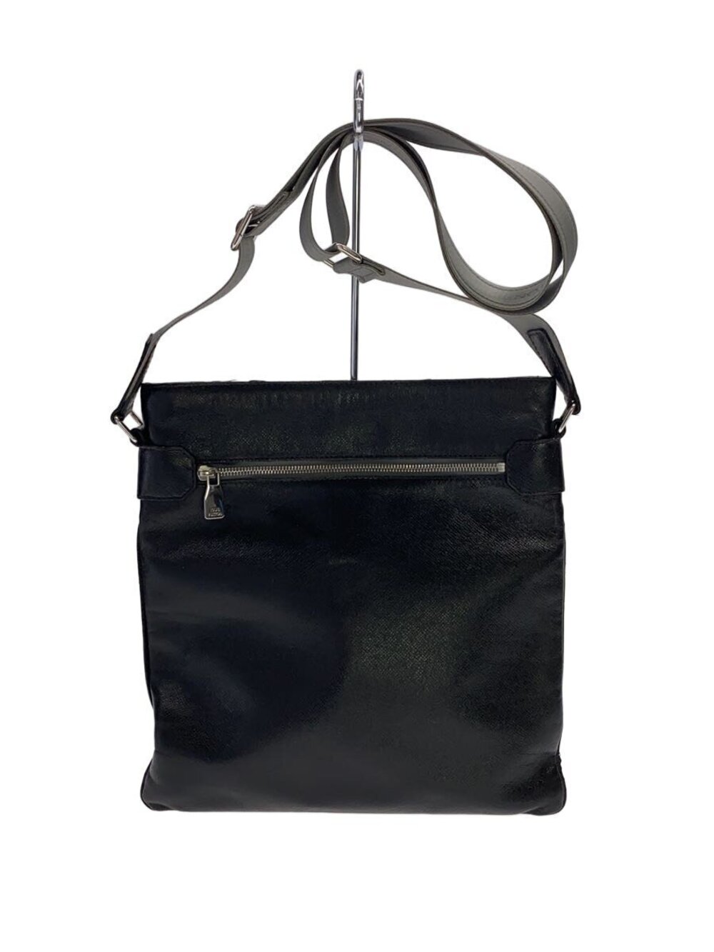 LOUIS VUITTON Sasha Taiga Black